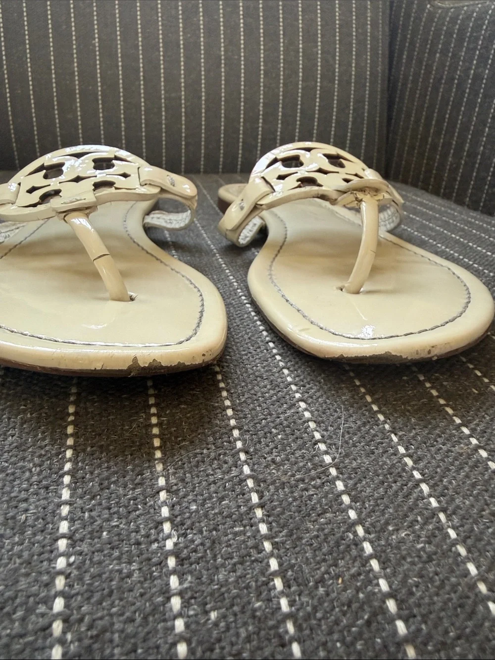 Tory Burch Miller Patent Leather Thong Sandals Ivory Size US 7.5